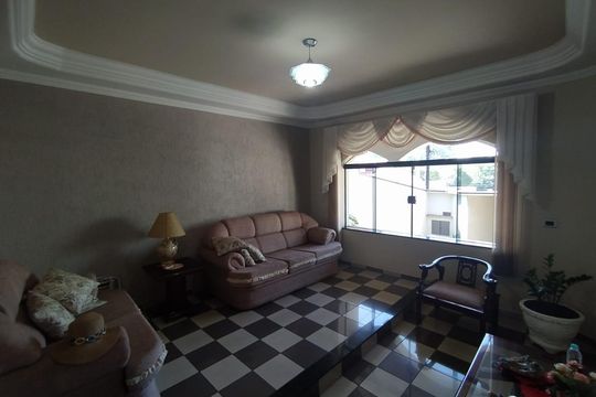 Casa para alugar com 3 quartos, 350m² em Jardim Ipiranga, Americana
