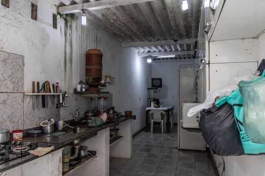 Cozinha de casa à venda com 2 quartos, 145m² em Camargos, Belo Horizonte