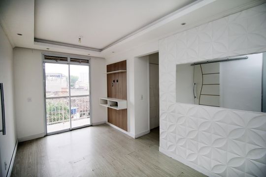 Apartamento à venda com 2 quartos, 60m² em Parada de Lucas, Rio de Janeiro