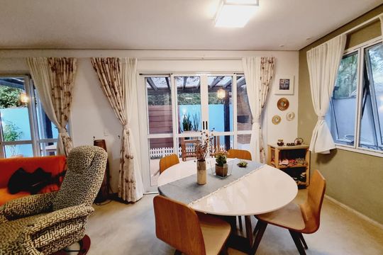 Casa de Condomínio à venda com 3 quartos, 274m² em Umuarama, São Paulo