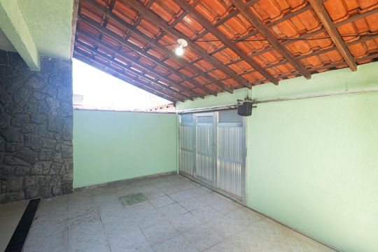 Quintal de casa para alugar com 2 quartos, 204m² em Campo Grande, Rio de Janeiro