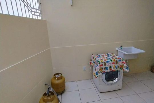 Casa à venda com 2 quartos, 50m² em Olaria, Canoas