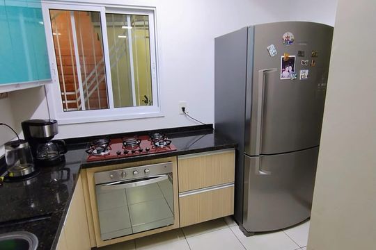Casa à venda com 2 quartos, 50m² em Olaria, Canoas