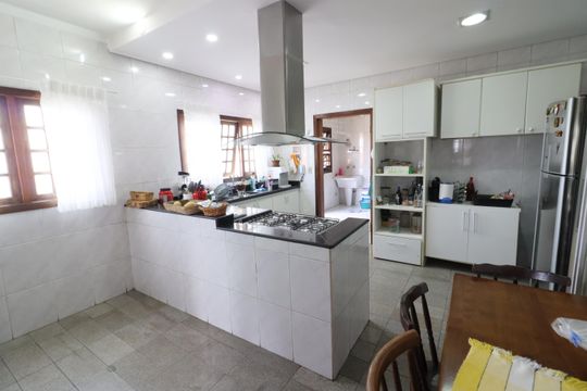 Cozinha de casa à venda com 3 quartos, 424m² em City Bussocaba, Osasco