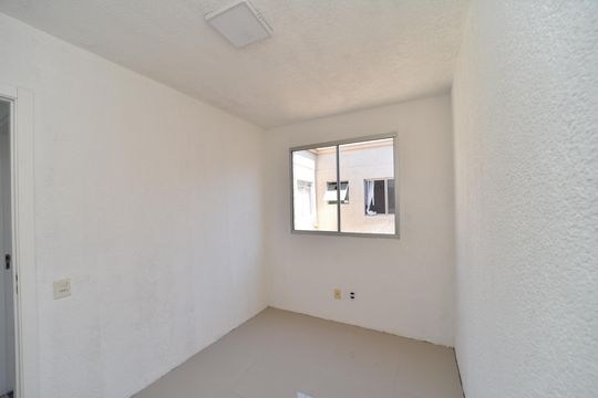 Quarto 2 de apartamento à venda com 2 quartos, 45m² em Sarandi, Porto Alegre