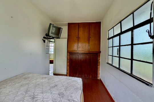 Casa à venda com 3 quartos, 10300m² em Jardim Petropolis, Nova Lima
