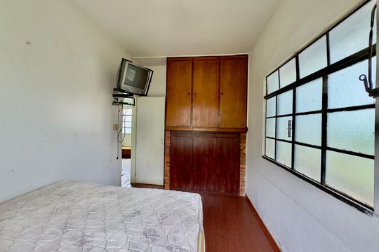 Casa à venda com 3 quartos, 10300m² em Jardim Petropolis, Nova Lima