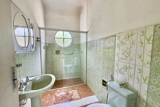 Casa à venda com 3 quartos, 10300m² em Jardim Petropolis, Nova Lima