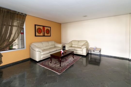 Área comum - Hall de Entrada de apartamento para alugar com 3 quartos, 105m² em Vila Ipojuca, São Paulo