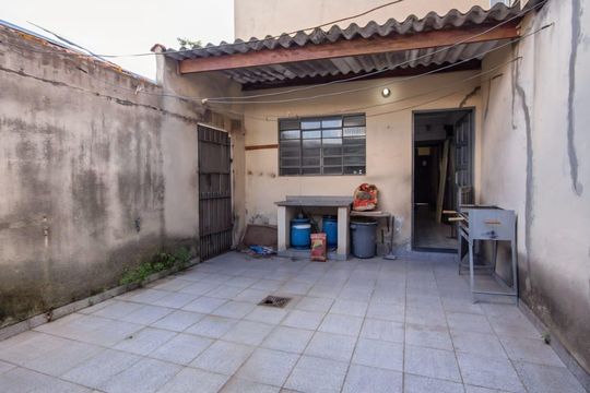 Área de serviço de casa à venda com 3 quartos, 235m² em Ipiranga, São Paulo