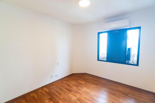Quarto 3 de apartamento à venda com 5 quartos, 290m² em Vila Mascote, São Paulo