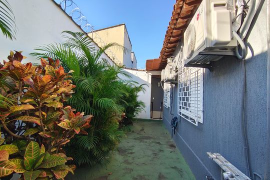 Casa à venda com 3 quartos, 270m² em Anil, Rio de Janeiro