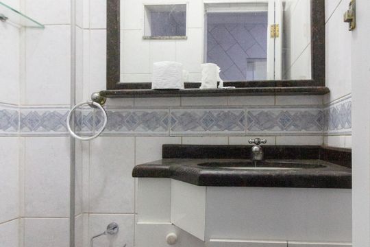 Lavabo de casa para alugar com 4 quartos, 188m² em Vila Adelaide Perella  Ponte Grande, Guarulhos