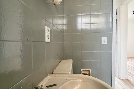 Banheiro de kitnet/studio à venda com 1 quarto, 36m² em Centro, Campinas