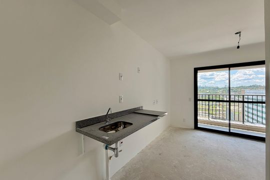 Cozinha  de kitnet/studio para alugar com 0 quarto, 24m² em Vila Cordeiro, São Paulo