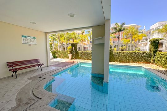 Área comum - Piscina de apartamento para alugar com 2 quartos, 90m² em Jurerê, Florianópolis