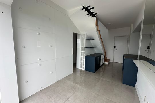 Sala de apartamento para alugar com 2 quartos, 188m² em Melville Empresarial Ii, Barueri