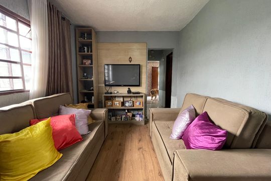 Sala de casa à venda com 4 quartos, 130m² em Vila Sao Domingos, São Paulo
