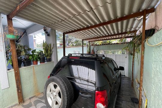 Garagem de casa à venda com 4 quartos, 130m² em Vila Sao Domingos, São Paulo