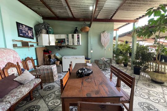 Quintal de casa à venda com 4 quartos, 250m² em Vila Sao Domingos, São Paulo
