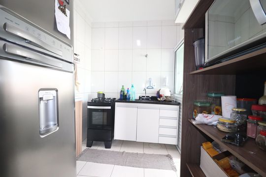 Cozinha de apartamento à venda com 2 quartos, 62m² em Vila Metalúrgica, Santo André