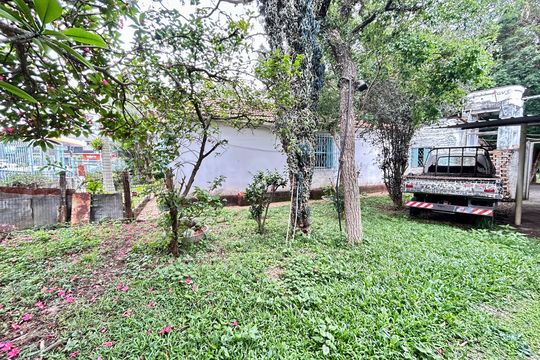 Garagem de casa à venda com 3 quartos, 200m² em Vila Galvão, Guarulhos