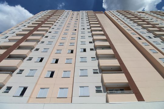 Fachada do Prédio de apartamento para alugar com 2 quartos, 44m² em Jardim Topazio, São José dos Campos