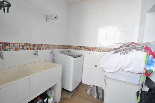 Área de Serviço de casa à venda com 3 quartos, 300m² em Jardim Guanca, São Paulo