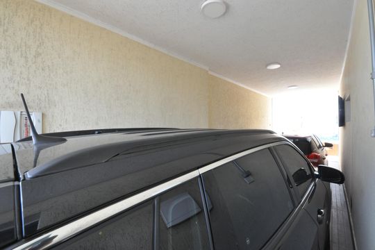 Garagem de casa à venda com 3 quartos, 300m² em Jardim Guanca, São Paulo