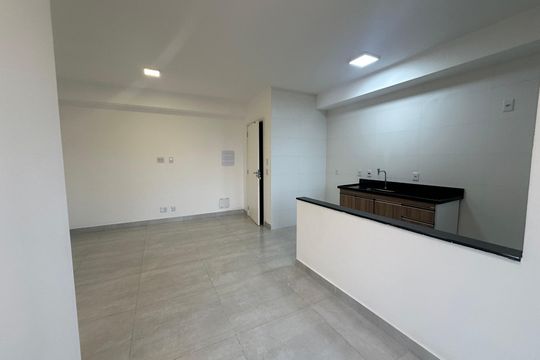 Sala de apartamento para alugar com 2 quartos, 57m² em Outeiro de São Fernando, Barueri
