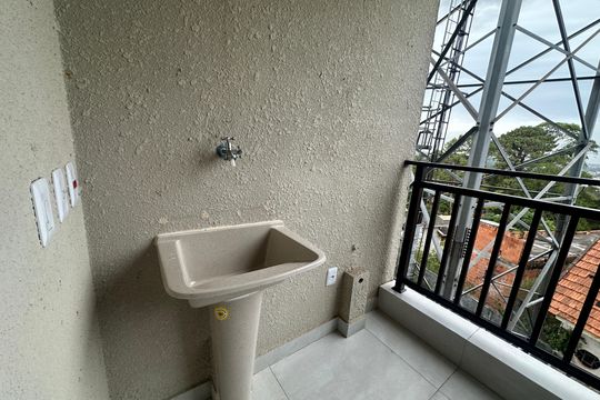 Área de Serviço de apartamento para alugar com 2 quartos, 57m² em Outeiro de São Fernando, Barueri