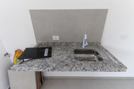 Sala - Cozinha de apartamento à venda com 2 quartos, 42m² em Itaquera, São Paulo