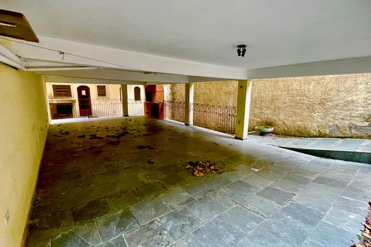 Garagem de casa à venda com 5 quartos, 300m² em Jardim Rosa de Franca, Guarulhos