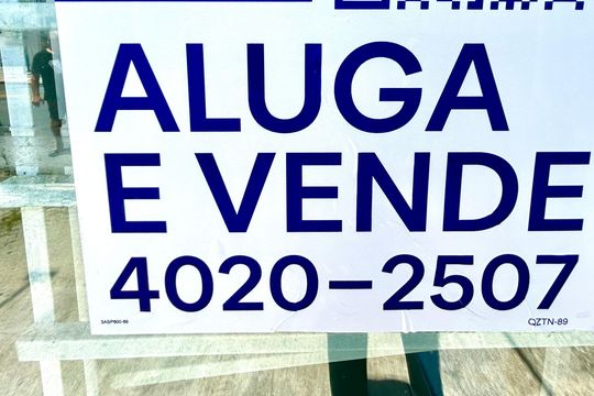 Código da placa QZTN-89 de casa à venda com 2 quartos, 150m² em Vila Rosalia, Guarulhos