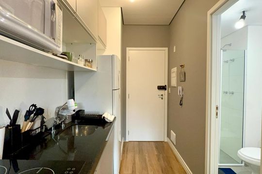 Cozinha de kitnet/studio à venda com 1 quarto, 25m² em Pinheiros, São Paulo