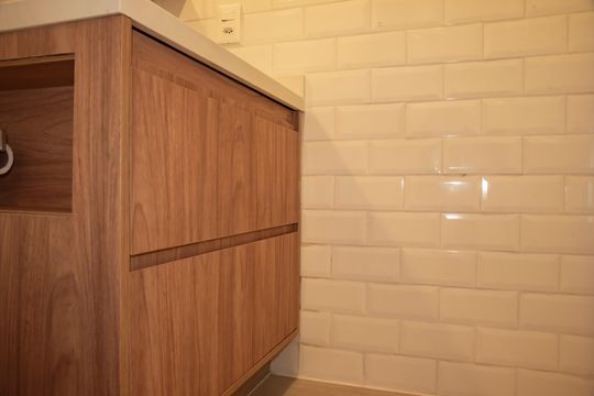 Banheiro de kitnet/studio para alugar com 1 quarto, 27m² em Vila Clementino, São Paulo