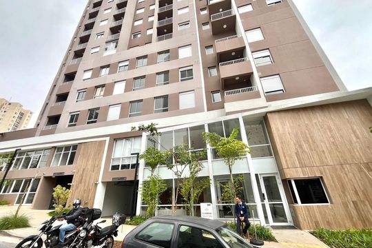 Fachada de apartamento para alugar com 2 quartos, 42m² em Vila Guarani (zona Sul), São Paulo