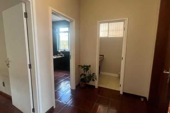 Casa à venda com 3 quartos, 242m² em Jardim Brasil, Campinas