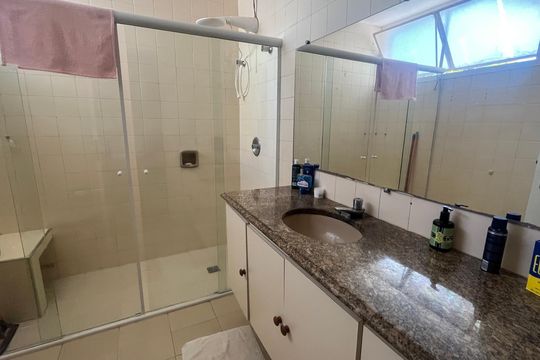 Casa à venda com 3 quartos, 242m² em Jardim Brasil, Campinas
