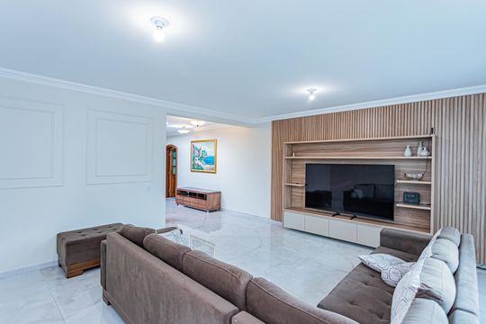 Sala de estar de casa para alugar com 4 quartos, 450m² em City América, São Paulo