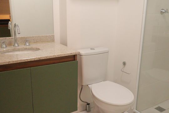 Banheiro de kitnet/studio à venda com 1 quarto, 22m² em Consolação, São Paulo