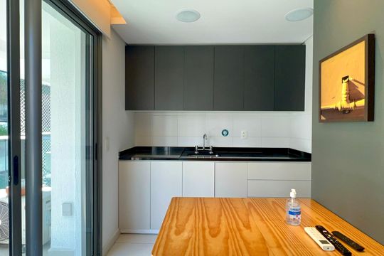 Cozinha de kitnet/studio para alugar com 1 quarto, 30m² em Vila Madalena, São Paulo