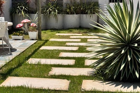 Casa para alugar com 1 quarto, 250m² em Itaipu, Niterói
