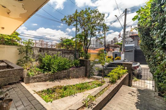 Garagem de casa à venda com 3 quartos, 144m² em Vila Anglo Brasileira, São Paulo