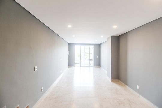 Sala de casa para alugar com 3 quartos, 120m² em Alto de Santa Lucia, Carapicuíba