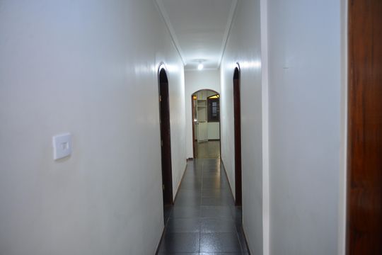 Corredor de casa para alugar com 3 quartos, 240m² em Parque das Nações, Santo André