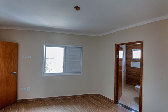 Casa à venda com 3 quartos, 100m² em Vila Lucia, São Paulo