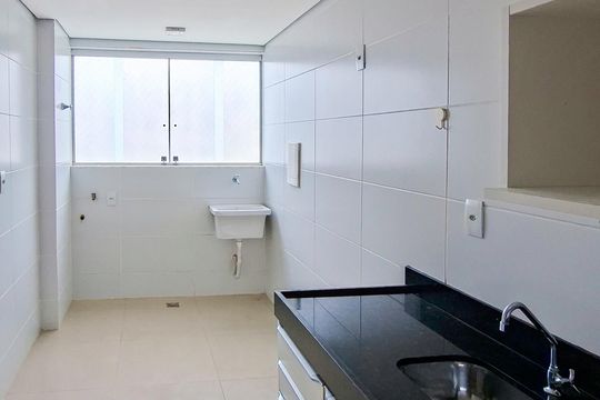 Cozinha e Área de Serviço de apartamento para alugar com 3 quartos, 78m² em Paraíso, Belo Horizonte