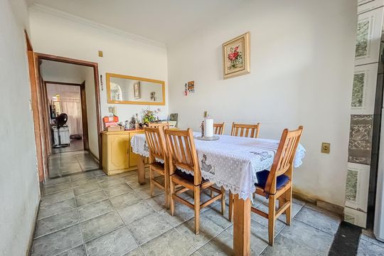 Casa à venda com 3 quartos, 176m² em São Benedito, Belo Horizonte