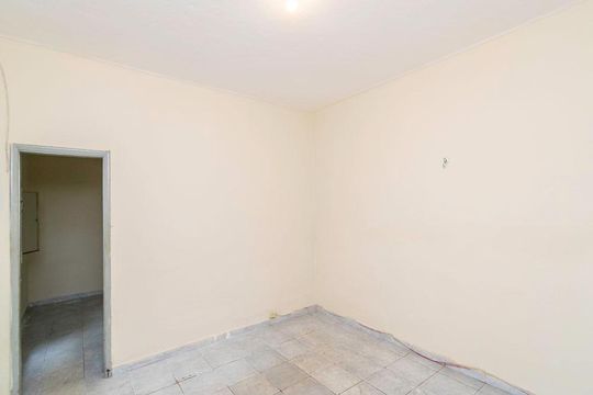 Sala de casa para alugar com 1 quarto, 65m² em Penha Circular, Rio de Janeiro